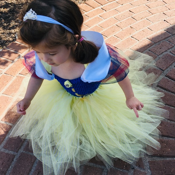 SNOW WHITE couture tutu dress/costume - Picture 6 of 6